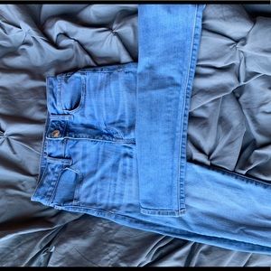 American Eagle skinny jeans